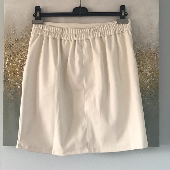 🇮🇹 Philharmonie by Grace White Faux Leather Skirt (NWT, Made in Italy) - Picture 5 of 9
